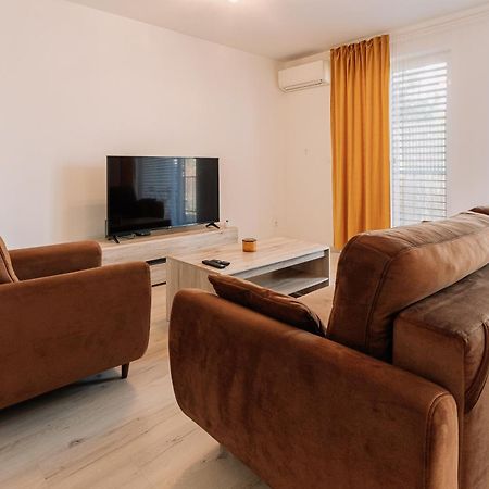 Sunrise Apartments Senec Exterior foto