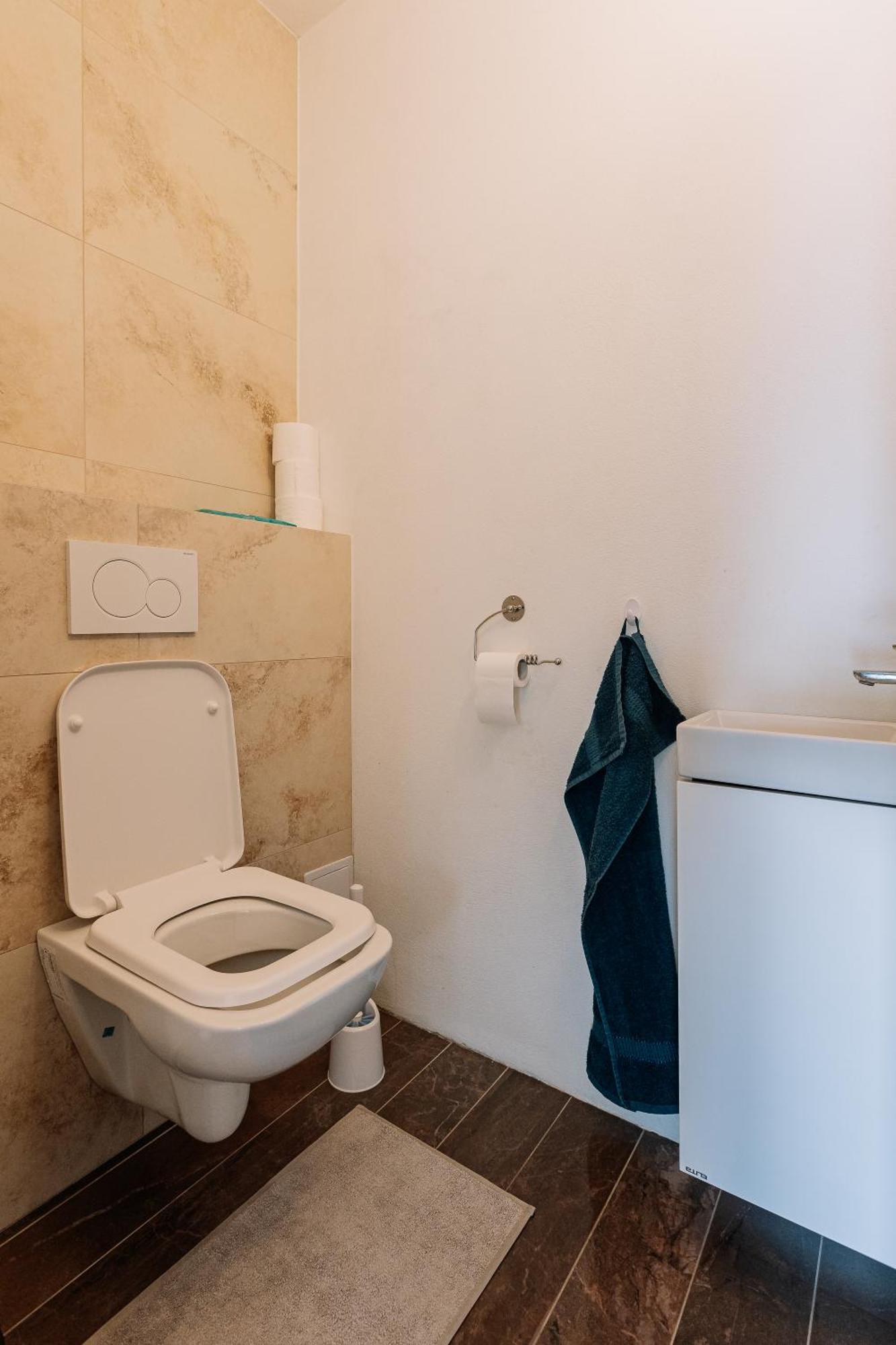 Sunrise Apartments Senec Exterior foto